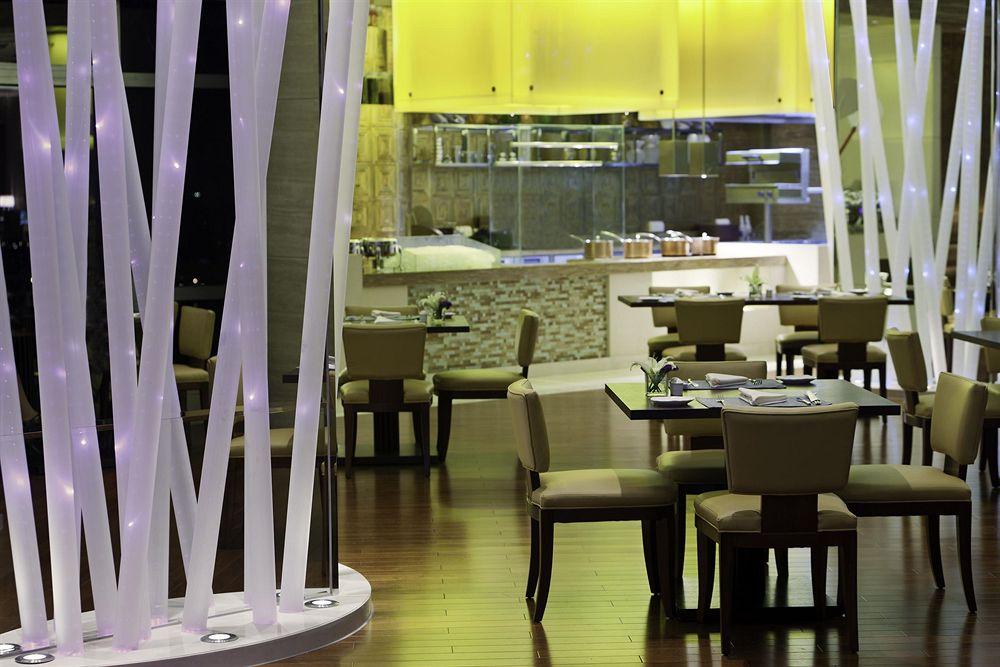 The Westin Nanjing Xuanwu Lake Bagian luar foto