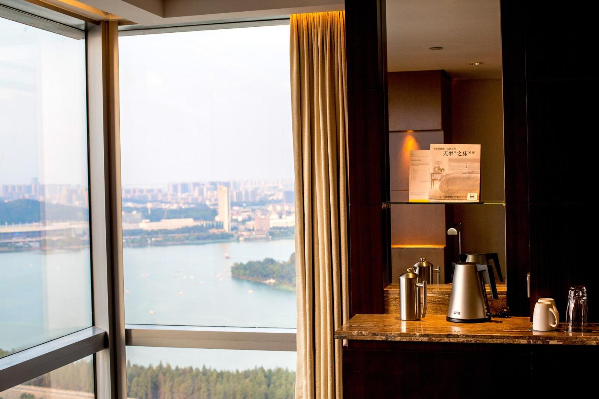 The Westin Nanjing Xuanwu Lake Bagian luar foto
