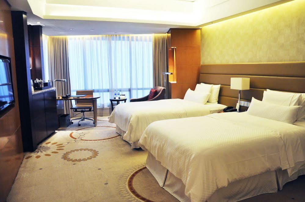 The Westin Nanjing Xuanwu Lake Bagian luar foto